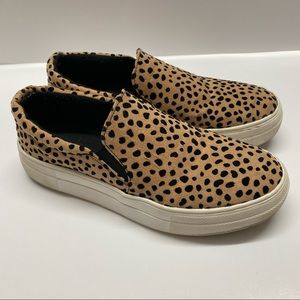Soda Animal Print Slip On Sneakers Shoes Sz 5.5